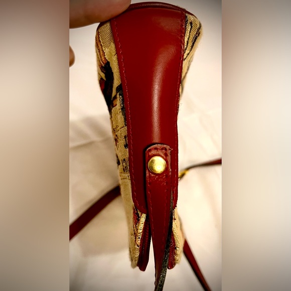 Adorable Small Purse from Brugge, Belgium, Hand Embroidered-Excellent Condition. - Picture 3 of 8